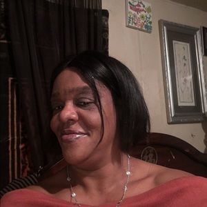 Meet your Posher, Tosha